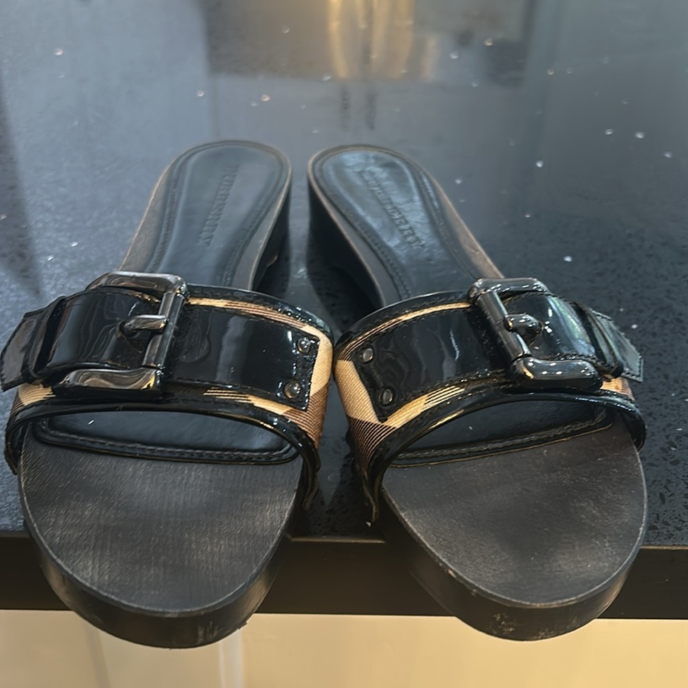 Burberry Wooden Slides - Picture 5 of 8